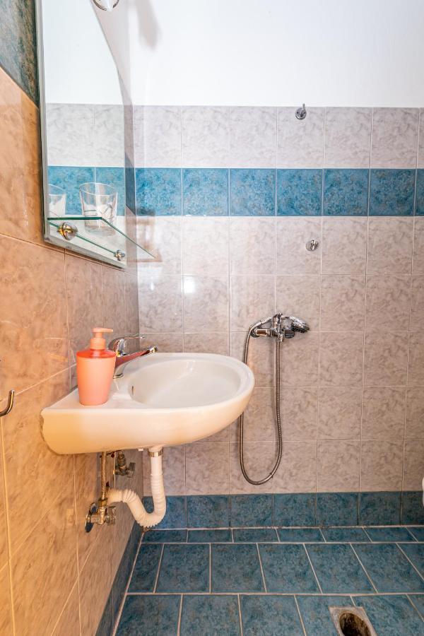 Skioni Studios Nea Skioni Buitenkant foto